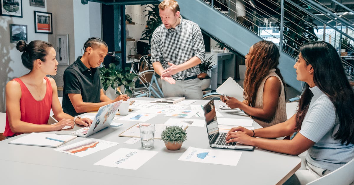 功夫世界：珠海汽车注册代理机构