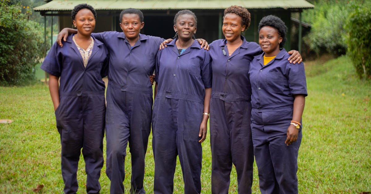 技术支持对于游戏的信任和紧密感做出了哪些破坏性的影响？