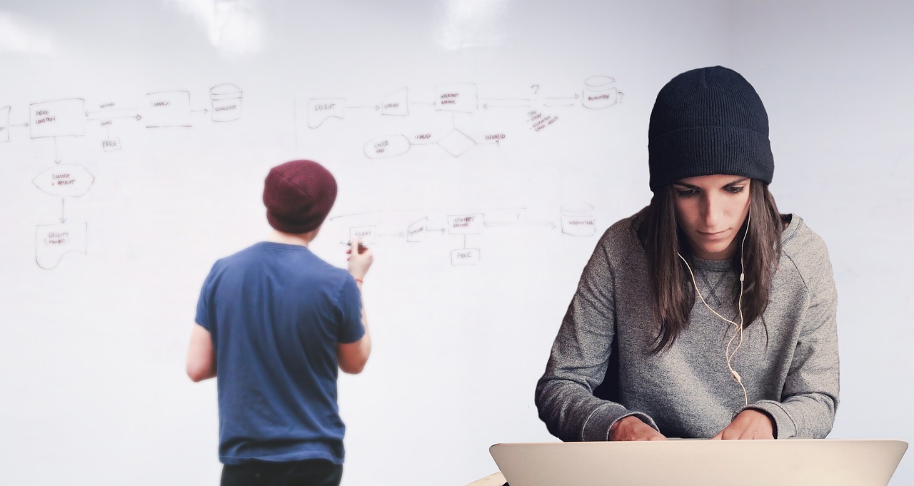 阿里云实名账号：海外流量卡：使用前需要注意什么？